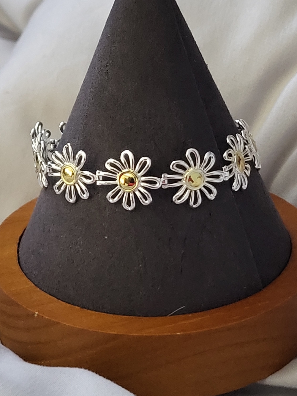 Sterling Silver Daisy Link Bracelet with Gold Over Sterling Silver Centers